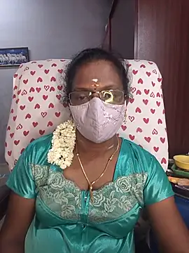 Snapshot of umashreetamil chatting on 05-11-26, 05:43 umashreetamil online show from 05-11-26, 05:43