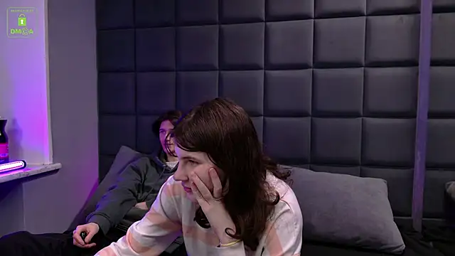 Snapshot of ViviaraNGendy chatting on 10-07-25, 03:31 ViviaraNGendy online show from 10-07-25, 03:31