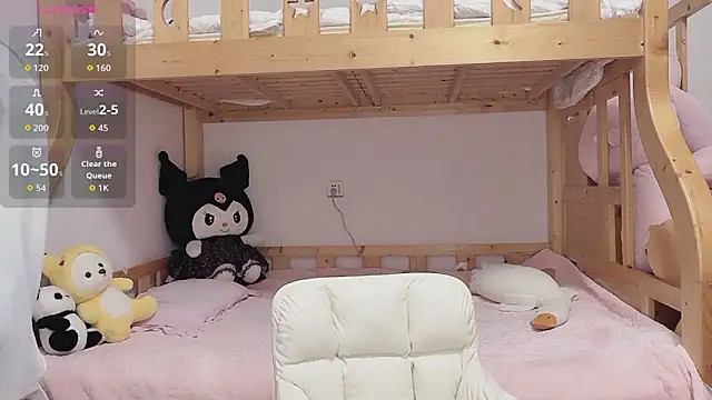 Sue101010 online show from 10-13-25, 12:16