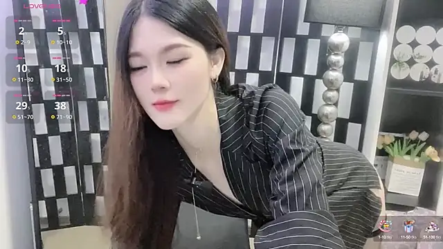 Yueyue-MM online show from 10-07-25, 11:57
