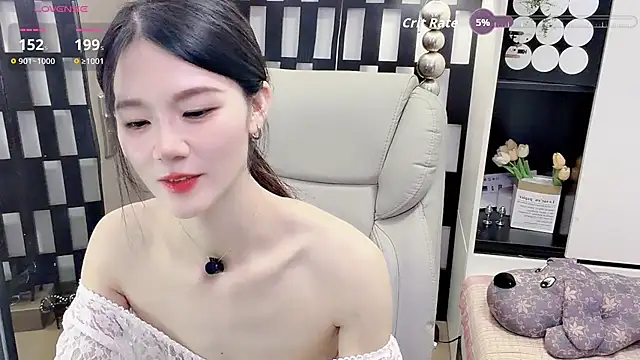 Snapshot of Yueyue-MM chatting on 05-15-26, 01:23 Yueyue-MM online show from 05-15-26, 01:23