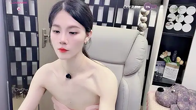 Snapshot of Yueyue-MM chatting on 05-19-26, 02:01 Yueyue-MM online show from 05-19-26, 02:01
