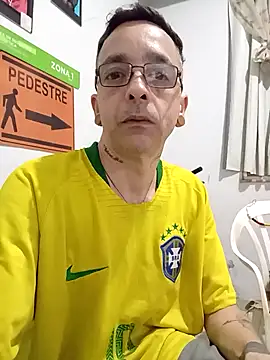 dinho carioca online show from 10-11-25, 02:15