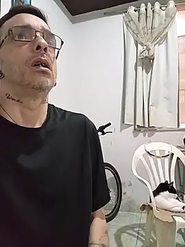 dinho carioca online show from 10-20-25, 01:55