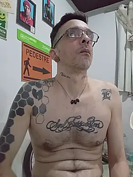 dinho carioca online show from 11-16-25, 05:18