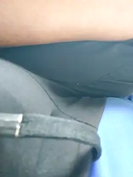 Snapshot of andrerj22 chatting on 10-09-25, 07:34 andrerj22 online show from 10-09-25, 07:34