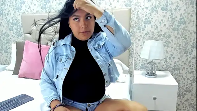 AlahiaJoness online show from 09-15-25, 03:28