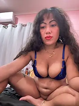 Lindarossyta online show from 10-18-25, 05:14