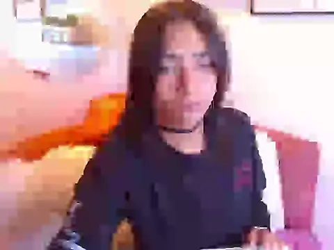 Snapshot of Aliciacute__ chatting on 10-13-25, 07:47 Aliciacute online show from 10-13-25, 07:47