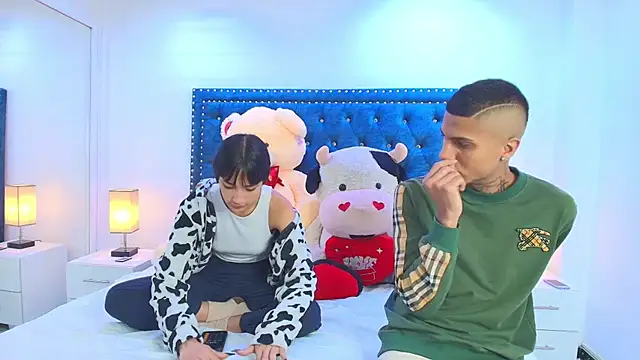 Damian and roxanne online show from 09-20-25, 12:39