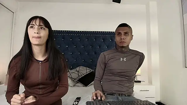 Damian and roxanne online show from 07-06-26, 12:46