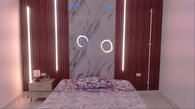 Snapshot of shena_nomy1 chatting on 11-27-25, 08:00 shena nomy1 online show from 11-27-25, 08:00