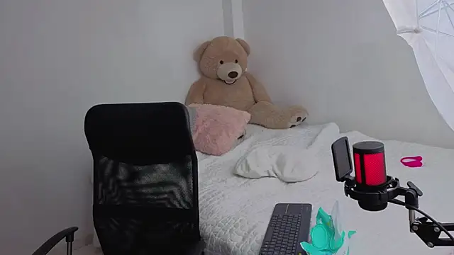 valerihouse online show from 02-06-26, 01:21