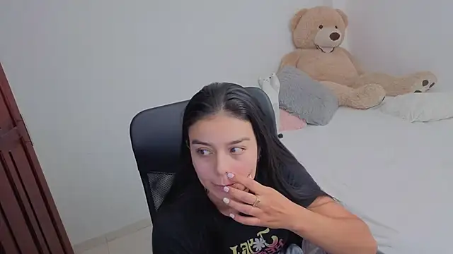 valerihouse online show from 03-07-26, 01:46