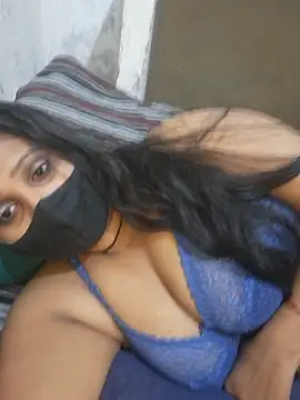 Minu love online show from 03-14-26, 06:35