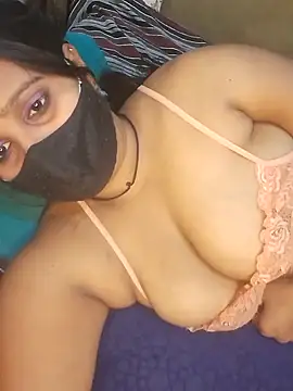 Minu love online show from 03-29-26, 06:19