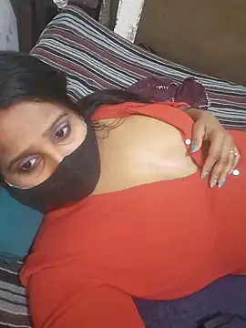 Minu love online show from 03-31-26, 05:57