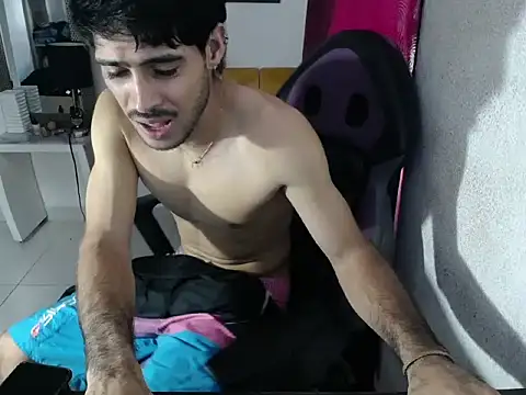 g0lden boss online show from 11-06-25, 01:34