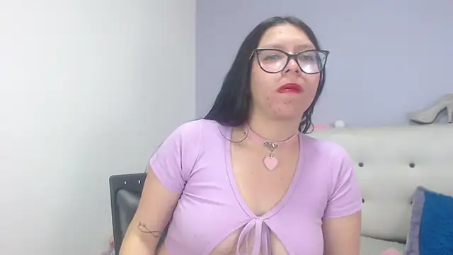 Snapshot of Kate_Gale chatting on 10-23-25, 07:45 Kate Gale online show from 10-23-25, 07:45