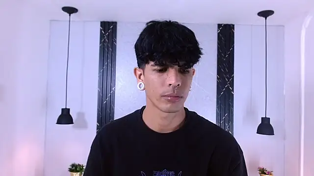 Franvill Trato online show from 10-23-25, 07:01