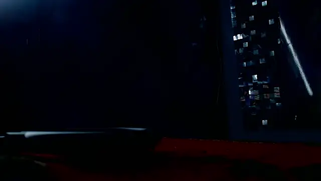 Snapshot of Cristal_Gem1 chatting on 12-19-25, 11:56 Cristal Gem1 online show from 12-19-25, 11:56