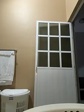 Snapshot of Darg98 chatting on 09-28-25, 10:20 Darg98 online show from 09-28-25, 10:20