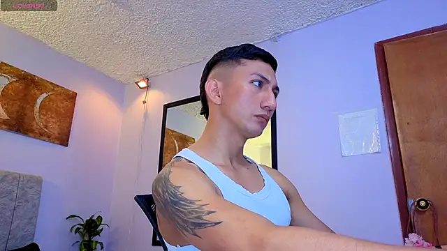 oliver mr  online show from 09-19-25, 03:24