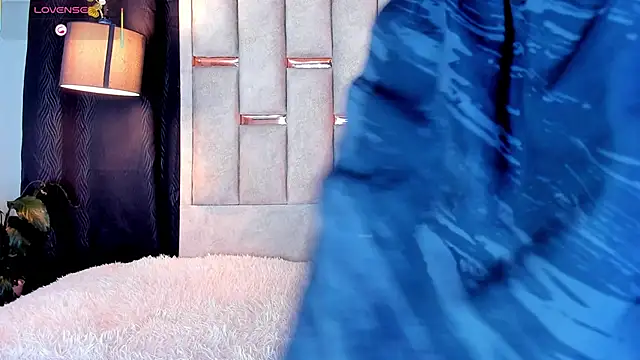 oliver mr  online show from 09-30-25, 08:58