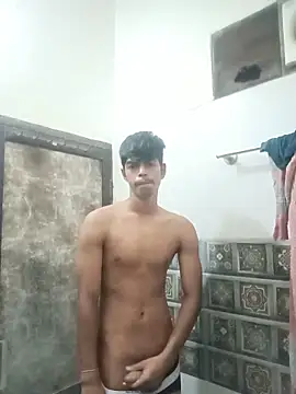 Snapshot of monster_33 chatting on 05-15-26, 04:41 monster 33 online show from 05-15-26, 04:41