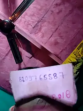 Pooja750 online show from 11-19-25, 08:53