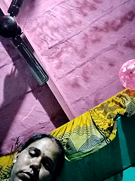 Pooja750 online show from 03-04-26, 08:37