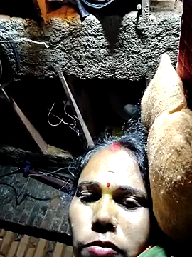 Pooja750 online show from 04-25-26, 11:13