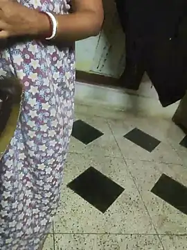 Snapshot of Your-Fav-Buddy chatting on 09-11-25, 07:14 Your-Fav-Buddy online show from 09-11-25, 07:14