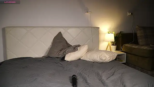 KaeliaScorch online show from 03-23-26, 12:20