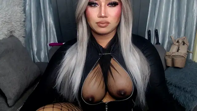 Snapshot of DOMINANT_10inchsCOCK chatting on 10-31-25, 10:00 DOMINANT 10inchsCOCK online show from 10-31-25, 10:00