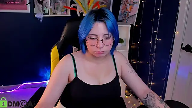 Penny Stanley online show from 10-29-25, 01:52