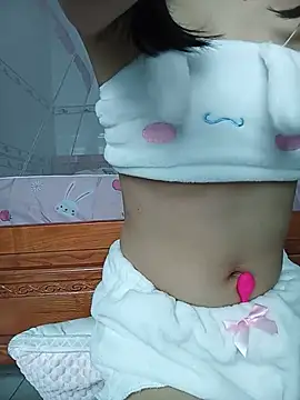 Viviann08 online show from 05-21-26, 03:02