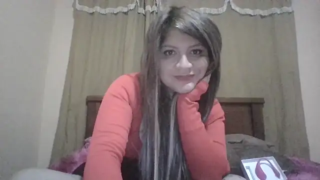 Snapshot of Isisflame chatting on 11-16-25, 02:39 Isisflame online show from 11-16-25, 02:39