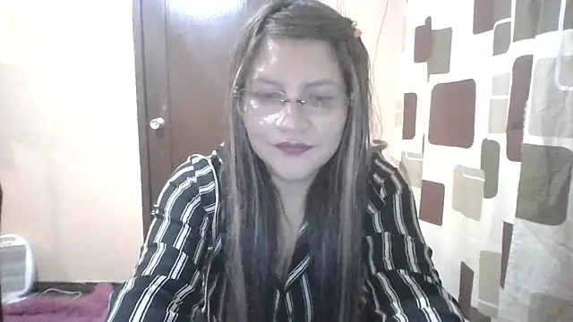 Snapshot of Isisflame chatting on 11-22-25, 02:10 Isisflame online show from 11-22-25, 02:10