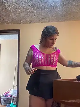 Snapshot of Isisflame chatting on 12-04-25, 01:53 Isisflame online show from 12-04-25, 01:53