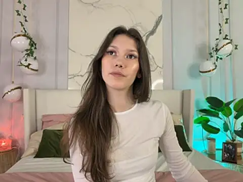 Snapshot of MaryNixon_ chatting on 05-21-26, 05:14 MaryNixon online show from 05-21-26, 05:14