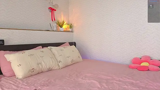 charlottacardi online show from 02-23-26, 05:05