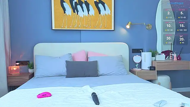 charlottacardi online show from 04-26-26, 07:39