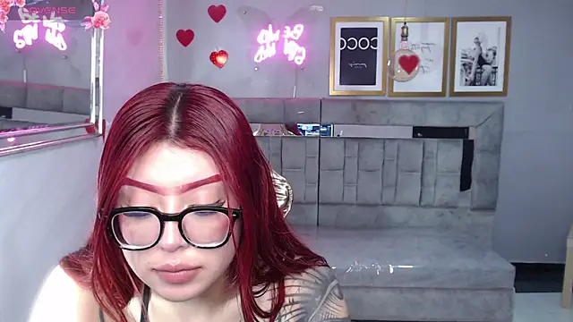 Snapshot of Red_Bunny_v chatting on 03-08-26, 01:14 Red Bunny v online show from 03-08-26, 01:14