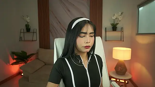 Snapshot of GiaNovak chatting on 01-13-26, 07:19 GiaNovak online show from 01-13-26, 07:19