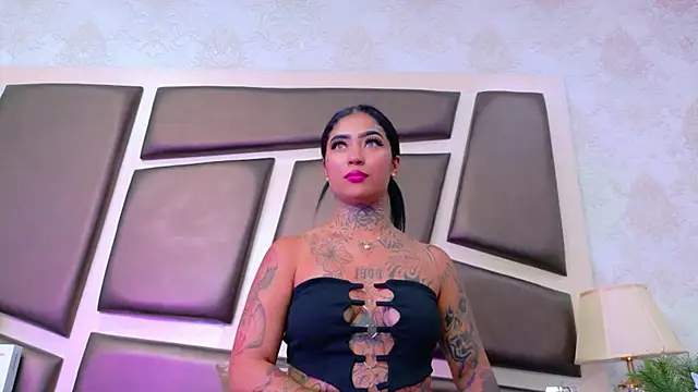 EmilieLake online show from 06-11-26, 12:32