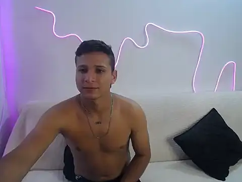 Snapshot of brutal_dirty_sex chatting on 09-20-25, 07:15 brutal dirty sex online show from 09-20-25, 07:15