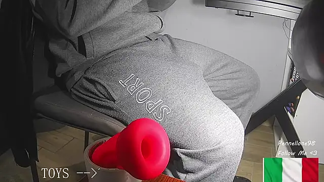 Snapshot of Pennellone98 chatting on 11-21-25, 08:51 Pennellone98 online show from 11-21-25, 08:51