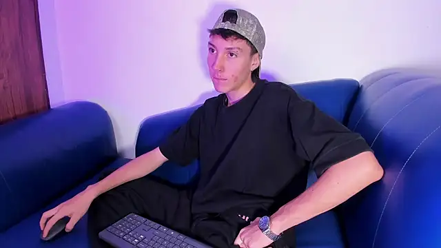 LittleDanny  online show from 04-19-26, 03:00