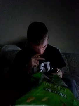 jizzyglizzy92 online show from 02-27-26, 06:46